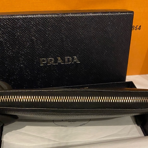 Prada Vitelli Diano Long Zip Around Wallet - Picture 3 of 14